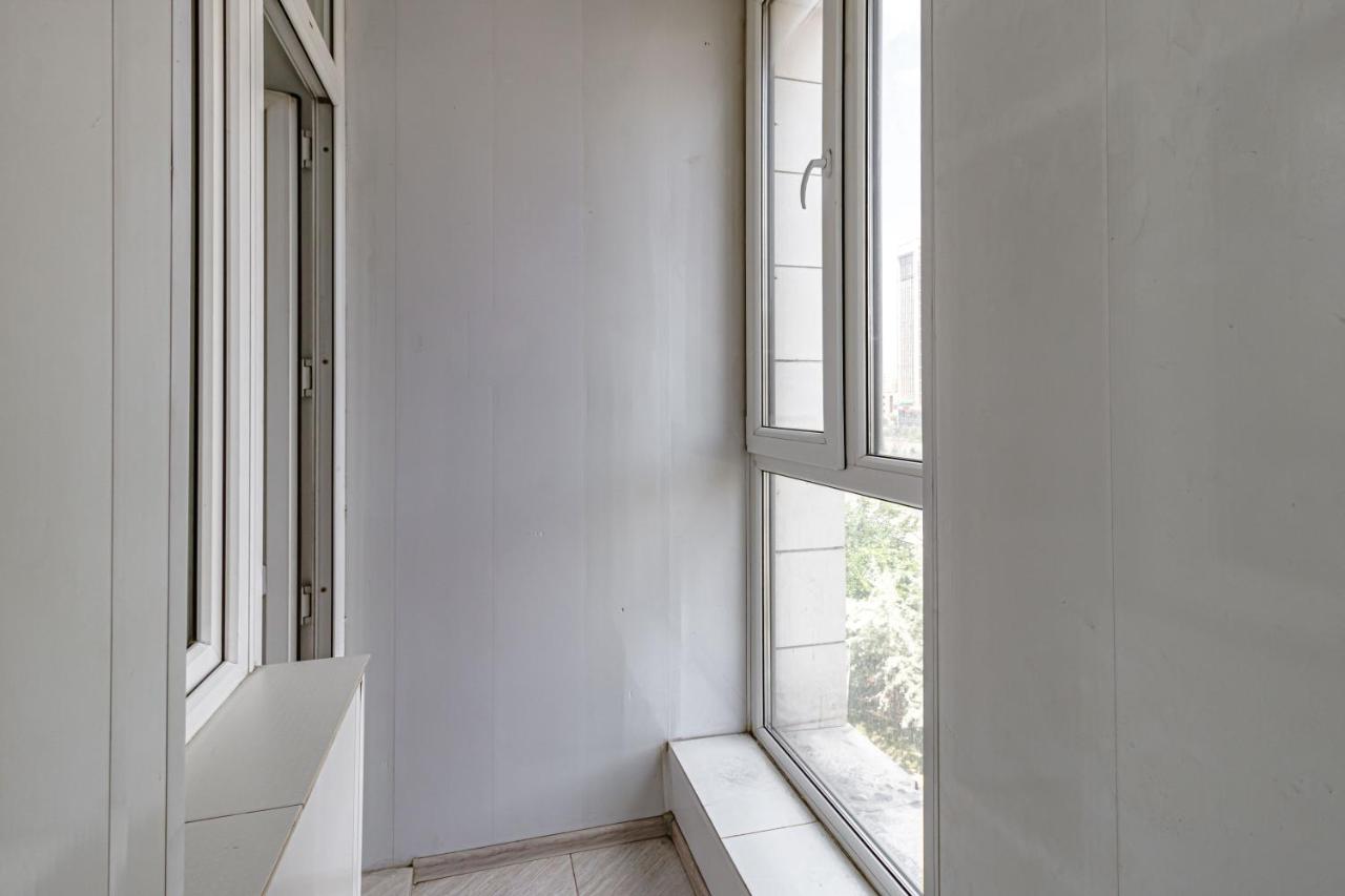 Apartments Lux 53/141 Астана Экстерьер фото